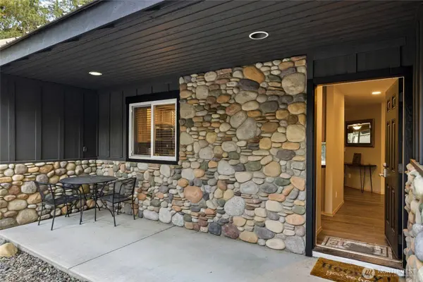 750 Evergreen Valley Loop RD, Ronald, WA 98940