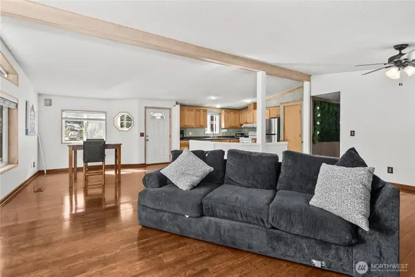 21716 146th ST E, Bonney Lake, WA 98391