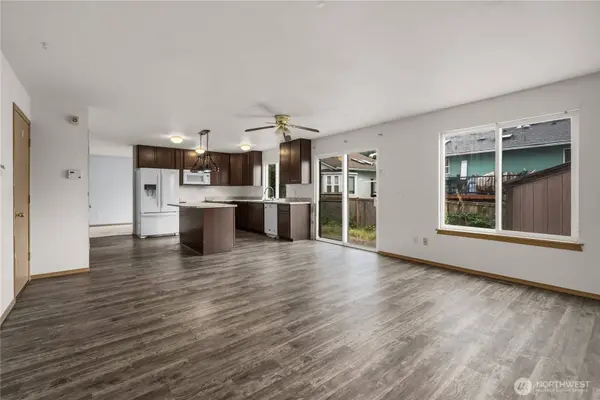1412 200th Street Ct E, Spanaway, WA 98387