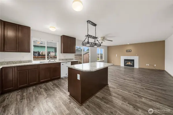 1412 200th Street Ct E, Spanaway, WA 98387