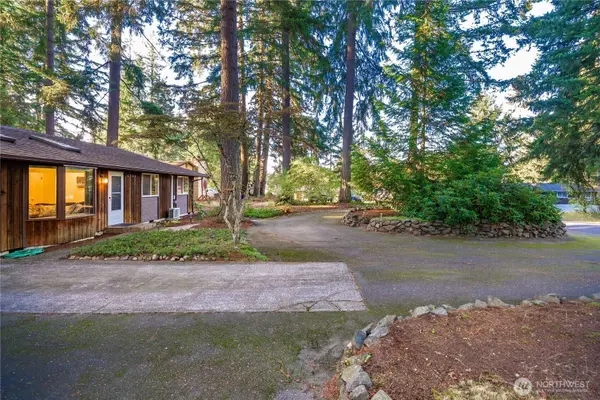 6503 188th AVE E, Bonney Lake, WA 98391