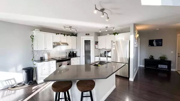 211 11 AVE NE, Sundre, AB T0M1X0