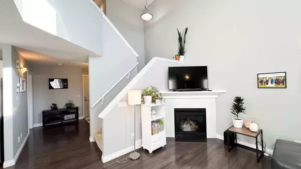 211 11 AVE NE, Sundre, AB T0M1X0