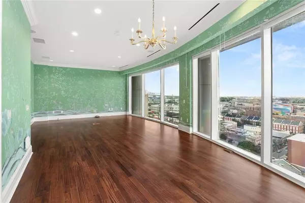 625 ST CHARLES AVE #PHD, New Orleans, LA 70130