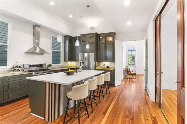 5023 CONSTANCE ST, New Orleans, LA 70115