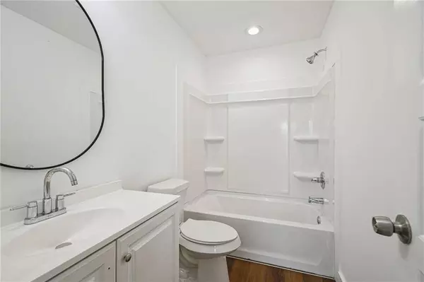 3304 METROPOLITAN ST, New Orleans, LA 70126