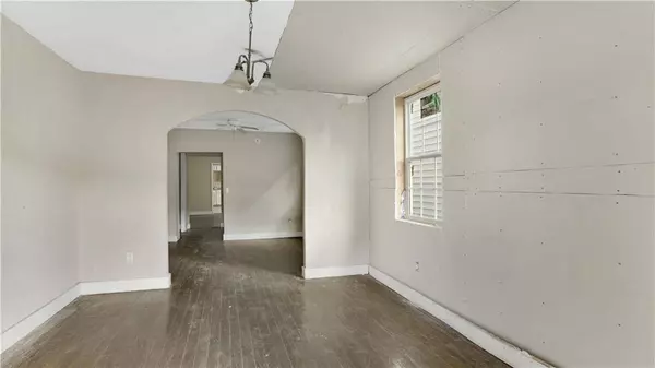 2567 N PRIEUR ST, New Orleans, LA 70117