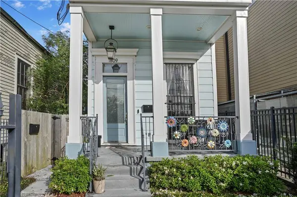 1809 CARONDELET ST #1809, New Orleans, LA 70130