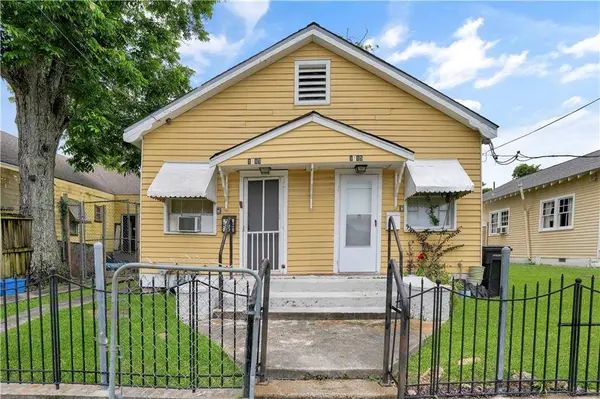 8626-28 BELFAST ST, New Orleans, LA 70118