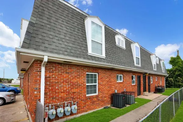 5569 JORDAN DR, Marrero, LA 70072