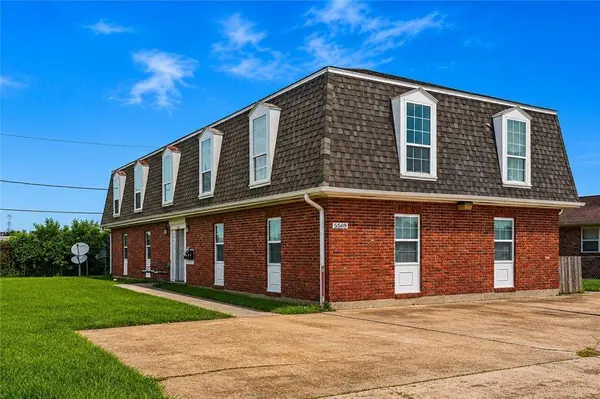5569 JORDAN DR, Marrero, LA 70072