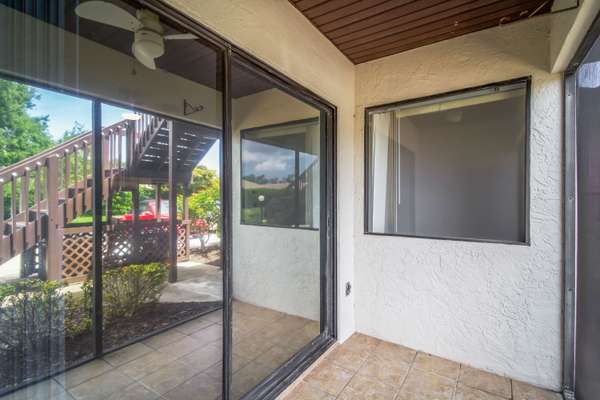 2715 72nd St Ct W, Bradenton, FL 34209-5327
