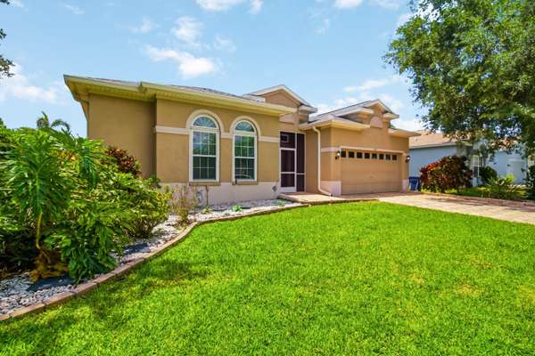 5104 52nd Ave W, Bradenton, FL 34210-4710