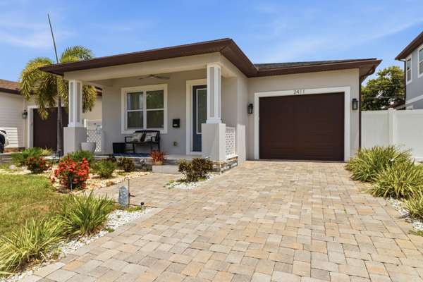 2411 17th Ave N, St Petersburg, FL 33713-4903