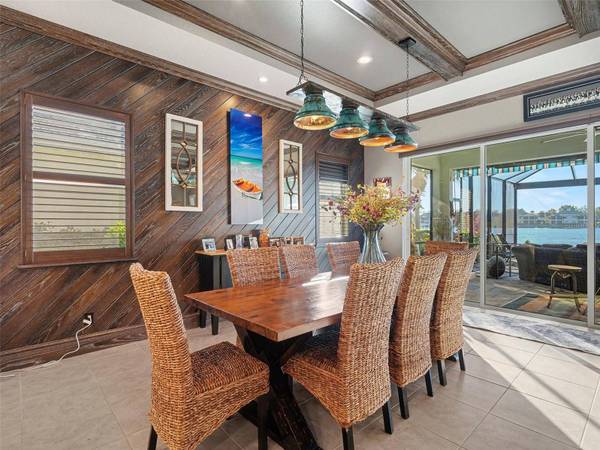 1018 OVERLOOK CT, Bradenton, FL 34208