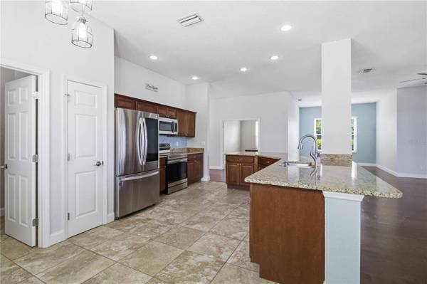 5104 52ND AVE W, Bradenton, FL 34210