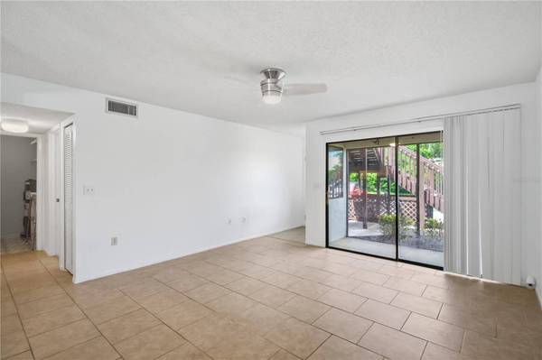 Bradenton, FL 34209