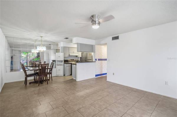 Bradenton, FL 34209