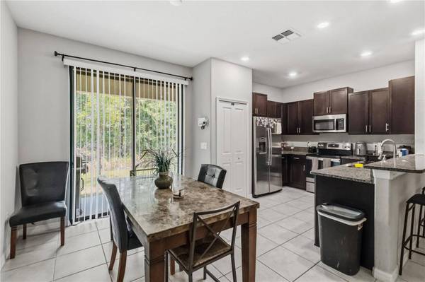 9622 PEMBROOKE PINES DR, Sun City Center, FL 33573