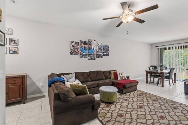 9622 PEMBROOKE PINES DR, Sun City Center, FL 33573