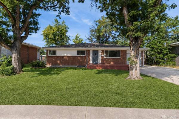 6085 Parfet ST, Arvada, CO 80004