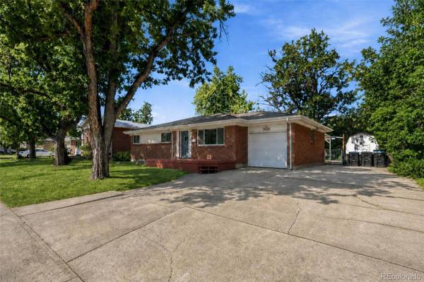 6085 Parfet ST, Arvada, CO 80004