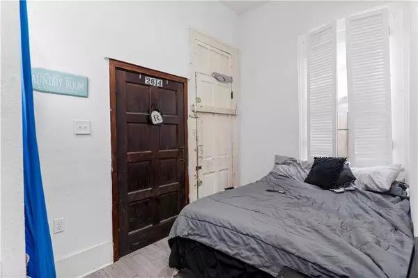 2612-14 14 ORLEANS AVE, New Orleans, LA 70119