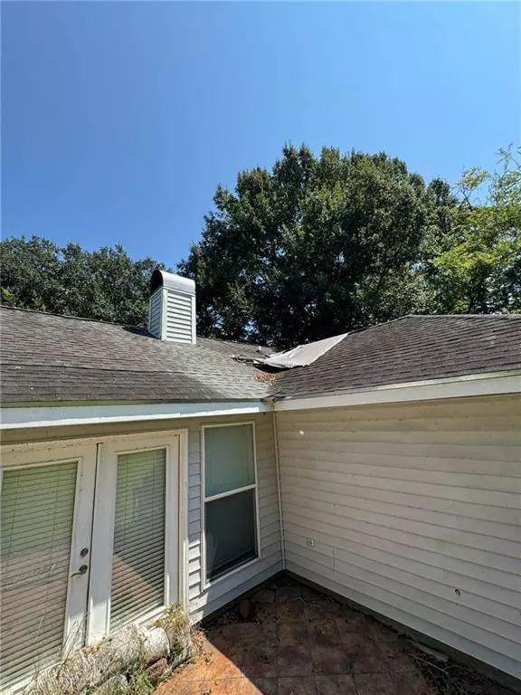 310 WINTERFIELD DR, Carencro, LA 70520