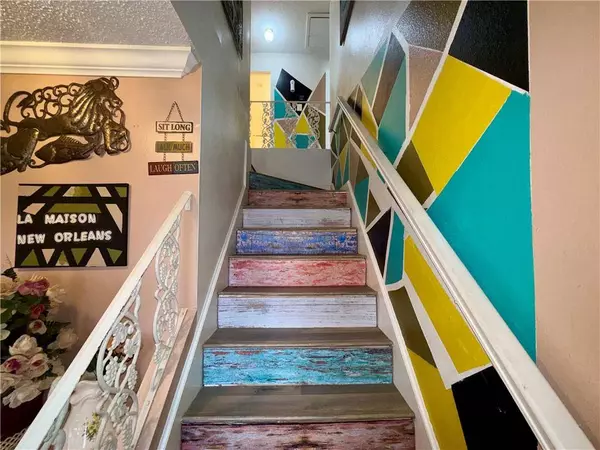 316 BIENVILLE DR, Gretna, LA 70056