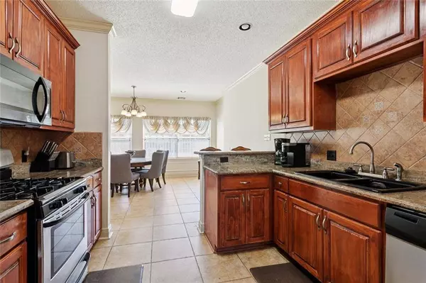 11404 MELVIN PL, New Orleans, LA 70128