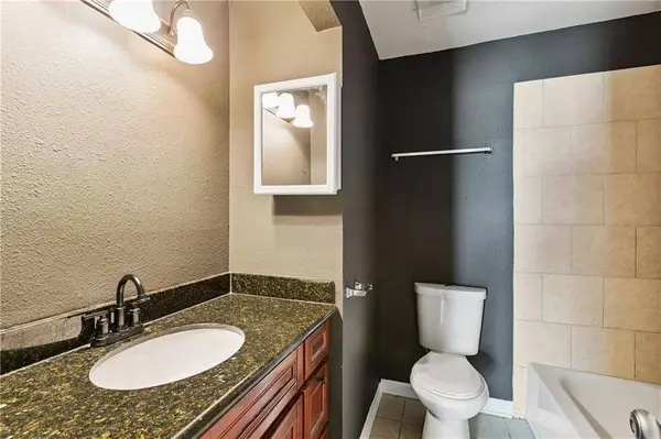 241 HELEN ST #4D, Terrytown, LA 70056