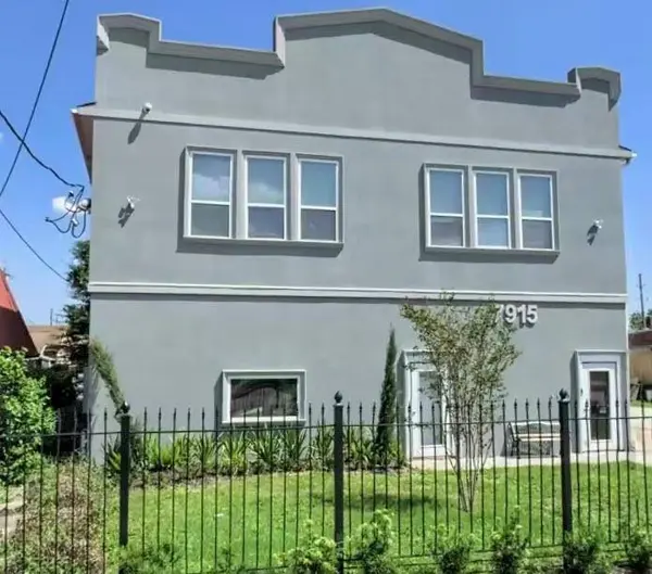 7915 DOWNMAN RD, New Orleans, LA 70126