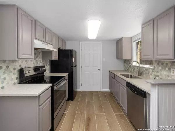 310 DIANA DR, Converse, TX 78109-1104