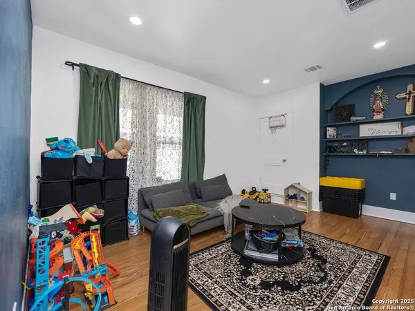 940 mulberry, San Antonio, TX 78201