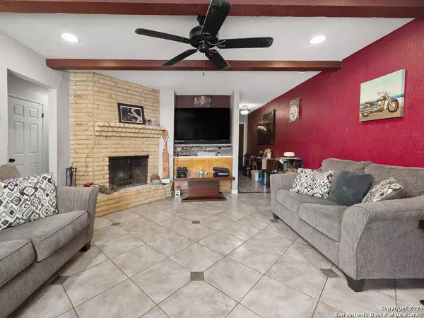 4706 Esterbrook, San Antonio, TX 78238