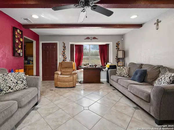 4706 Esterbrook, San Antonio, TX 78238