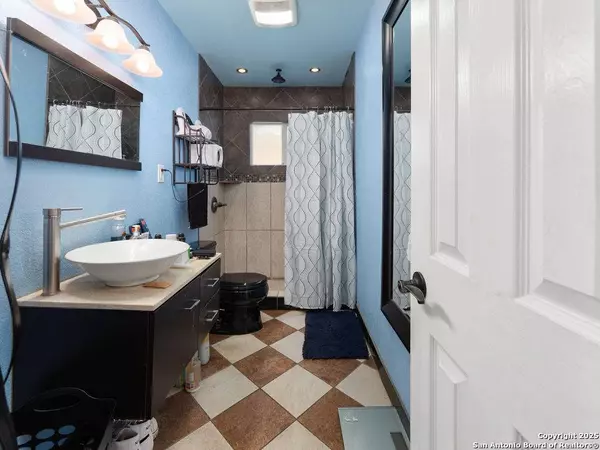 4706 Esterbrook, San Antonio, TX 78238