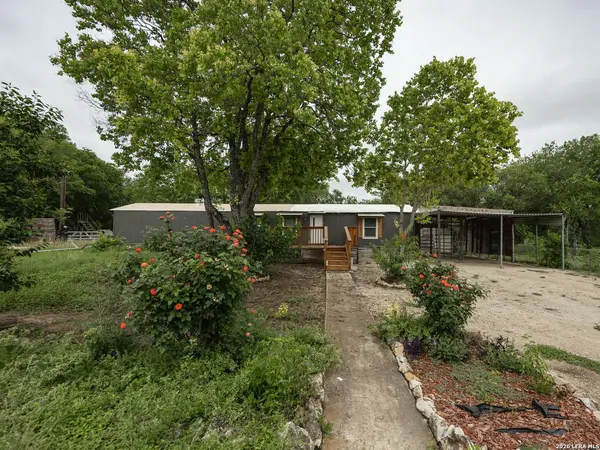 10323 HILLBROOK RD, Schertz, TX 78108