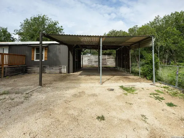 10323 HILLBROOK RD, Schertz, TX 78108
