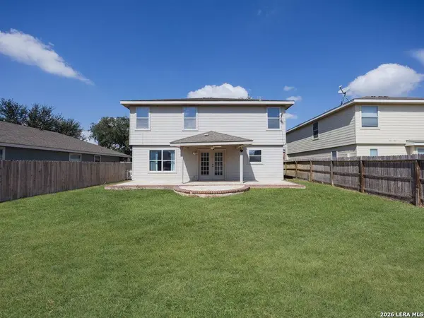 8964 SCARLET CRK, Universal City, TX 78148