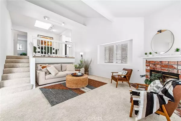 18051 Wakefield Ln #106, Huntington Beach, CA 92648