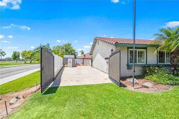 8761 Sandhill DR, Riverside, CA 92508