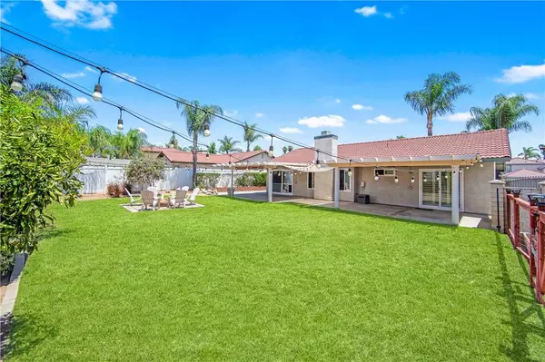 8761 Sandhill DR, Riverside, CA 92508