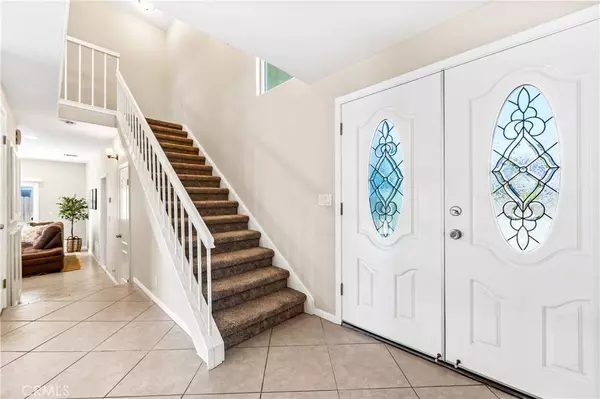 18202 Foss LN, Huntington Beach, CA 92648