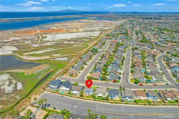 18202 Foss LN, Huntington Beach, CA 92648