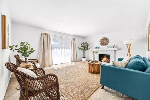 16271 Fairway LN, Huntington Beach, CA 92649