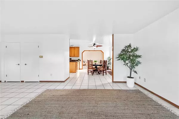 6682 Alexandria, Huntington Beach, CA 92647