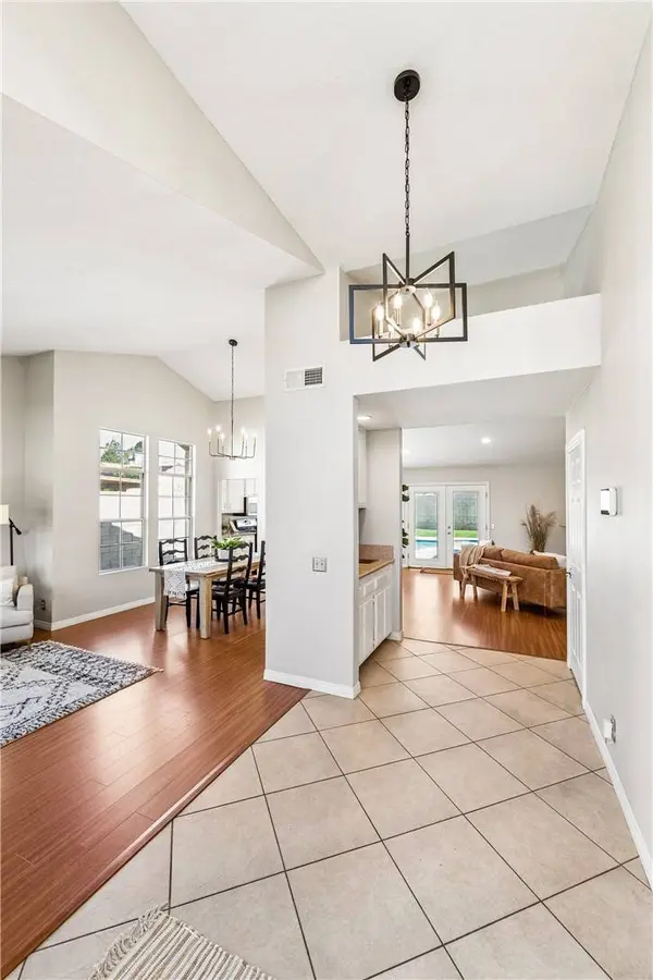 9146 Rangpur CIR, Riverside, CA 92508