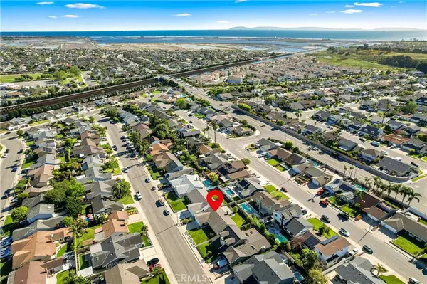 17091 Friml LN, Huntington Beach, CA 92649