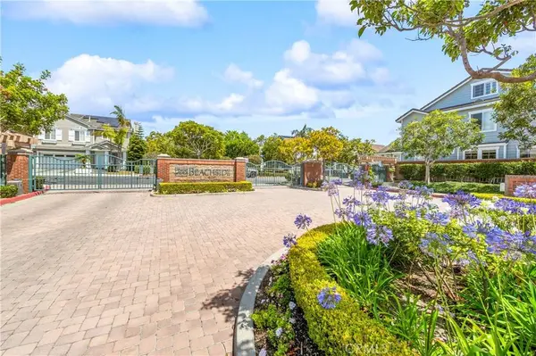 #8 Cabrillo LN, Huntington Beach, CA 92646